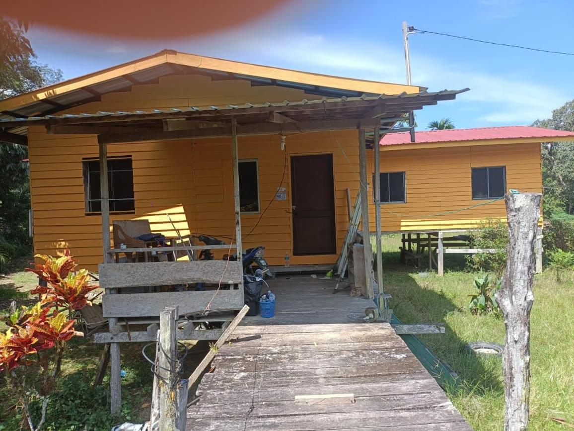 Mulu Homestay 外观 照片